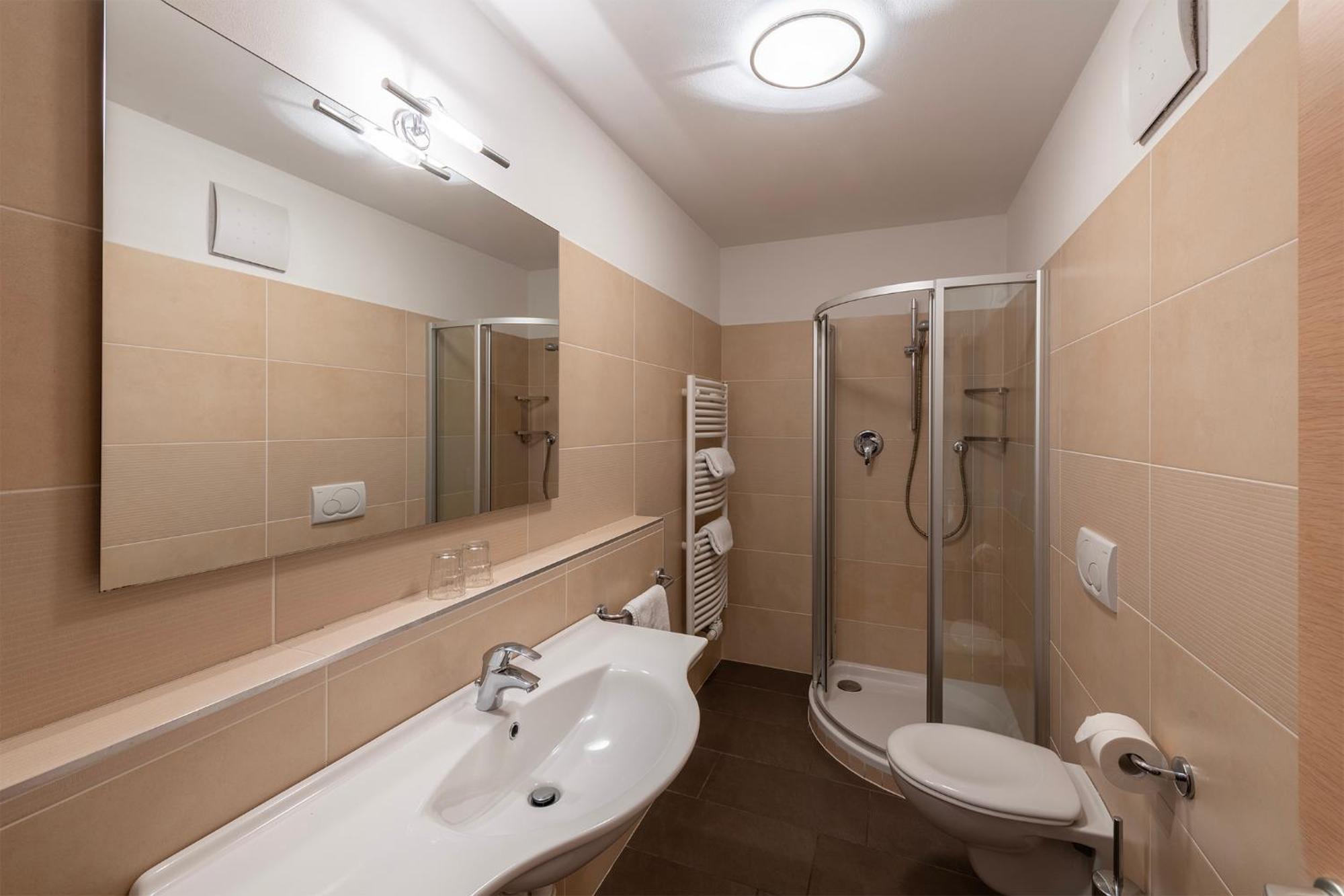 Der Blaue Reiter Aparthotel Schenna Exteriör bild