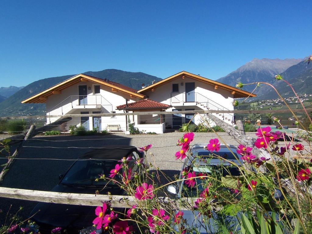 Der Blaue Reiter Aparthotel Schenna Exteriör bild